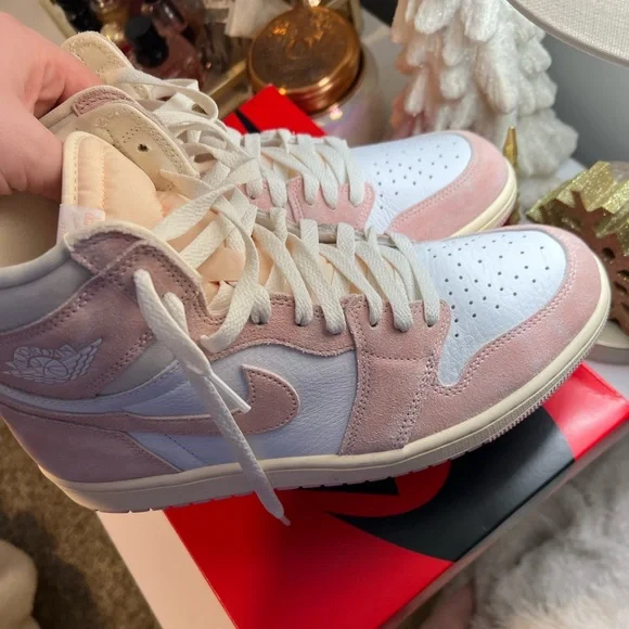 Air Jordan 1 Retro High OG - Picture 10 of 11